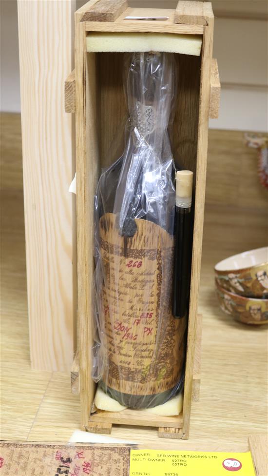 One Montilla Moriles Don P.X. 1946 Reserva (bottled 2011), boxed.